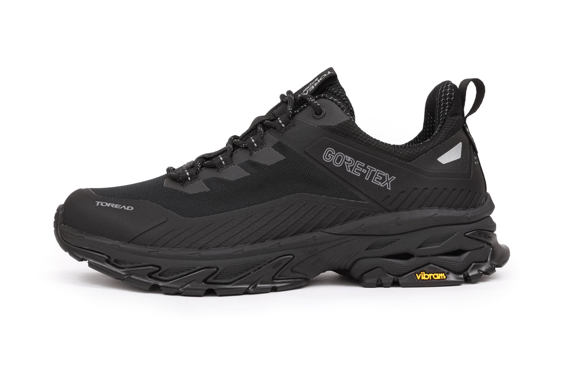 Men's GORE-TEX Waterproof Hiking Shoes - Durable & Comfortable Men's GORE-TEX Waterproof Hiking Shoes - Durable & Comfortable