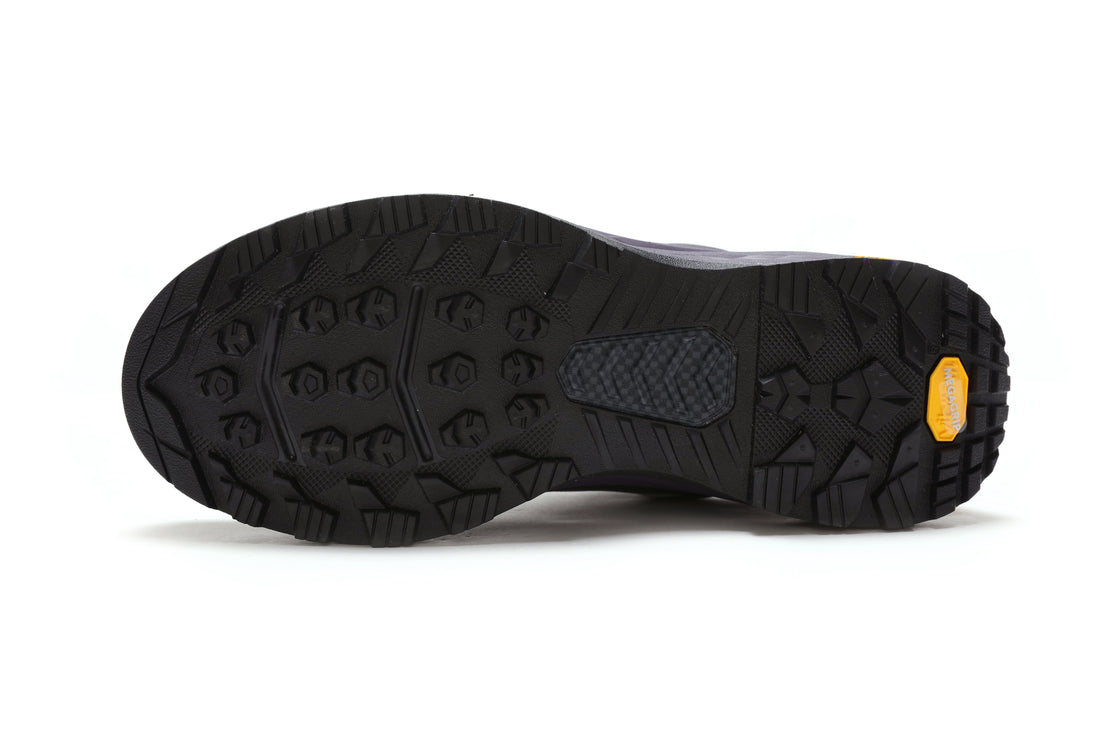Women's Hiking Shoes GORE-TEX, Vibram Grip & Carbon Support